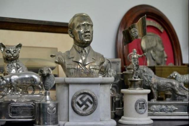 A bust of dictator Adolf Hitler, among other Nazi artifacts seized in the house of an art collector, is on display in Buenos Aires, in this undated handout released on June 20, 2017.  (photo credit: ARGENTINE MINISTRY OF SECURITY/HANDOUT VIA REUTERS)